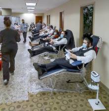 This past Memorial Day weekend, 130 Kiryas Joel residents participated in a blood drive sponsored by the Kiryas Joel Volunteer Emergency Medical Service and conducted by the Pennsylvania-based Miller–Keystone Blood Center in Montvale, N.J.