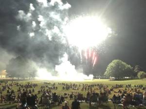 Monroe fireworks draws crowd