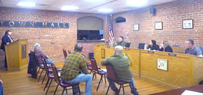 Maria Hunter speaks to the town board during its March 7 meeting.