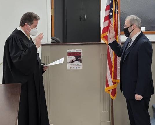 On Jan. 10, Woodbury Town Justice David V. Hasin administered the oath of office to Woodbury Village Trustee and deputy mayor Andrew Giacomazza.