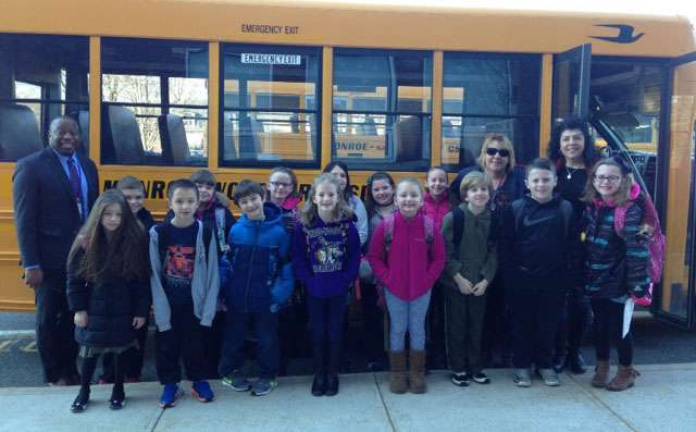 Bus 527, Driver Nikki DePaolo and her North Main School students.