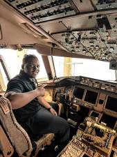 Caiden Spears in a Boeing 777.