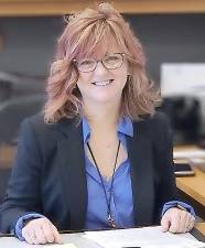 Deputy Orange County Clerk Kelly Eskew