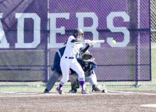 Danielle Ryan started the game off with a first inning bunt single