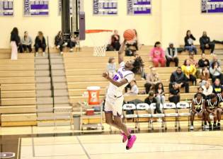 Fabrice Ndja, #20, got the offense rolling with 10 points in the first quarter.