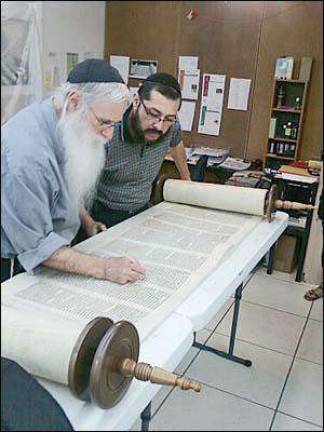 From Florida to Florida, a Torah scroll returns home to Temple Beth Shalom restored