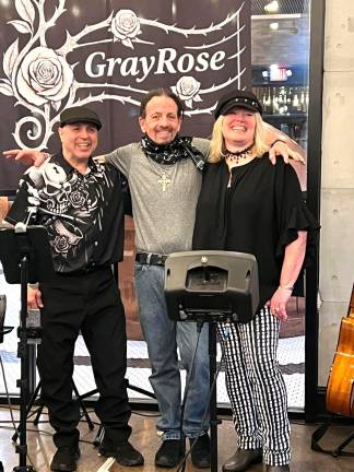 GrayRose takes their covers to Applewood Winery on May 23