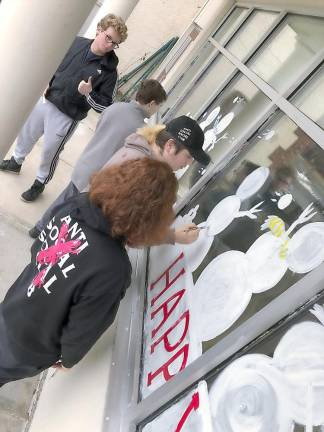 Tuxedo students paint the town for the holidays