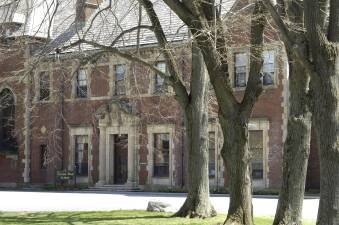 Tuxedo Park School expands Early Education Program