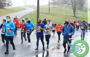 Confluence Running hosted its first Francis H. Gawors Memorial Turkey Trot on Thanksgiving morning at Thomas Bull Memorial Park. Provided photos.