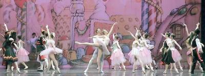 The production is based on The Warwick Ballet Theatre’s original choreography by Cindy Henry