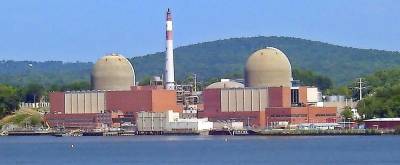 Indian Point Energy Center in Buchanan. Source: Daniel Case (Wikimedia Commons).