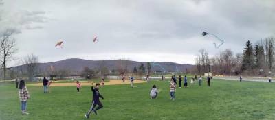 Chinese Association gathers for kite competition and egg hunt