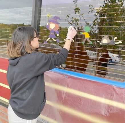 Art students give Downtown Monroe that Halloween edge