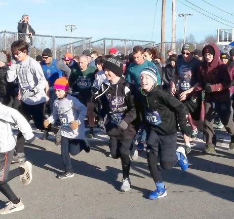 The start of the 29th annual Turkey Trot 5K race/walk at Smith's Clove Park in Monroe.