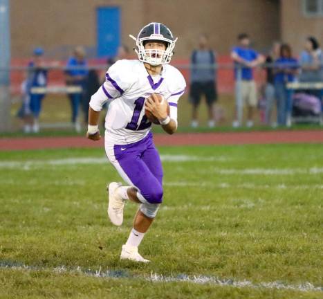 Photos by William Dimmit Crusader quarterback Steven Campione (#12) accounted for 274 total yards in the game.