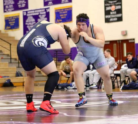 Preston Havison (285 lbs.) won a hard fought 2-1 battle.