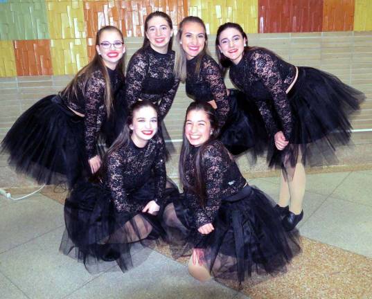 &quot;Sail:&quot; Erin Menkes, Talia Dolansky, Alexis Newman, Kaylee Sperling, Gianna Scancarello and Allison Pekurar.