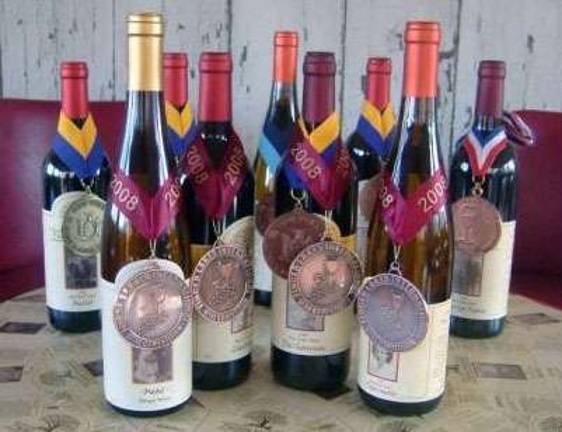 Source: www.palaiavineyards.com In addition to its award-winning wines, Palaia Vineyards &amp; Winery is now offering craft beers brewed in New York State.