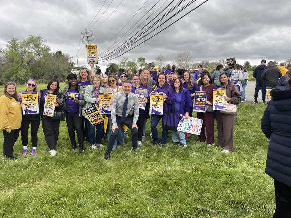 New York State Senator James Skoufis poses with Garnet Health nurses at the picket. Photos provided.