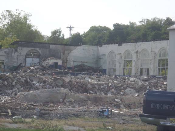 The demolition of the former Nepera chemical factory off Route 17 in Harriman is nearing completion. Photo by Nathan Mayberg