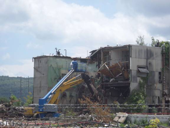Demolition of the former Nepera site on Route 17 in Harriman takes place last month. Photo by Nathan Mayberg