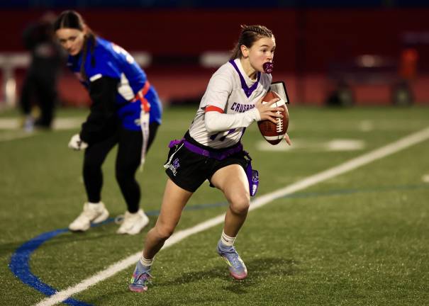 Crusader QB Natalie Beers completed 21 passes for 142 yds with 1 TD.