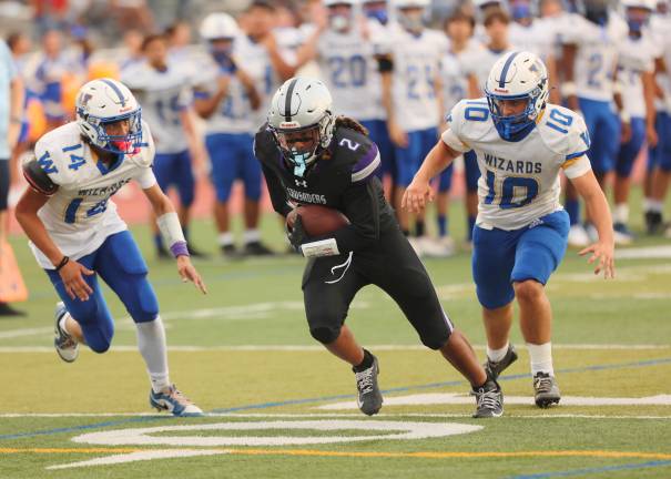 #2, Braylon Shillingford had five receptions in the game for 94 yards and one touchdown.