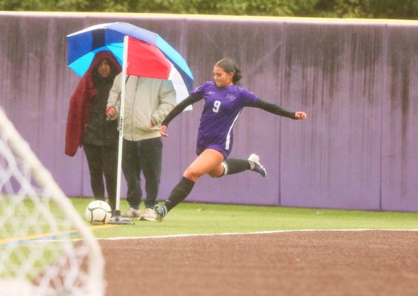 Melanie Ciprian #9 scored on a corner kick in the first half.