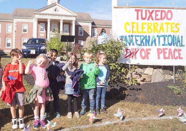 George Grant Mason students give peace a chance once again