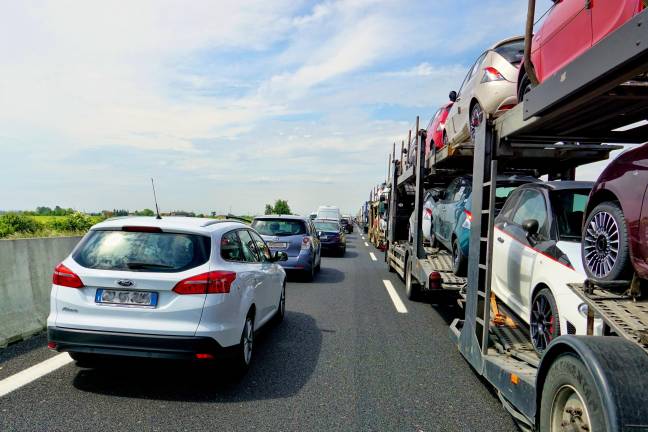 The Town of Woodbury is seeking a traffic study to assess the safety of State Route 32.