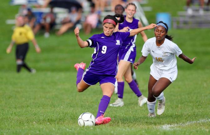 Co-Captain Colleen Kinsella (#9) scored the insurance goal for the Crusaders in the second half.