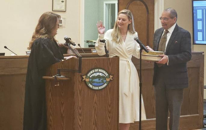 Monroe Town Supervisor Maureen Richardson takes her oath of office before the Jan. 5, 2026 Town Board Meeting.