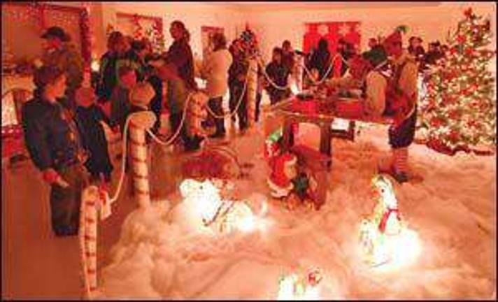 Santa comes to Pine Island