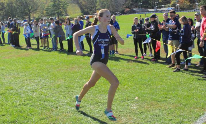 Crusader Jessica Pidgeon came in first with a time of 18:15.32.