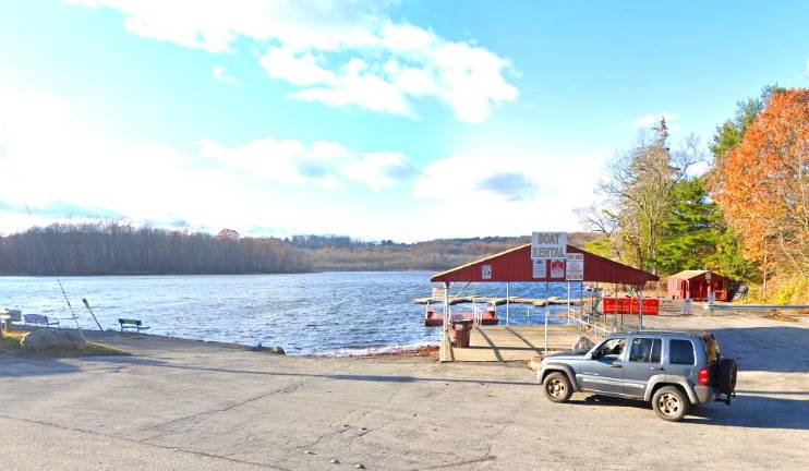 Round Lake from Lakes Road in Monroe.