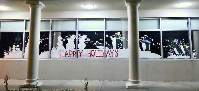 Tuxedo students paint the town for the holidays