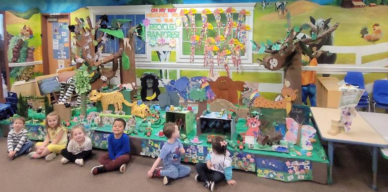 Visiting the rainforest you will find sloths hanging from trees, gorillas, monkeys and an orangutan chilling in the jungle, an okapi grazing on some plants, red-eyed tree frogs and poison dart frogs hiding behind the foliage - and that’s just the beginning of this adventure.