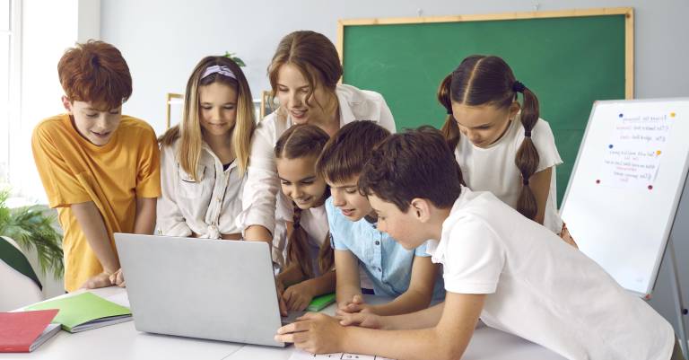 School districts start using AI in the classroom