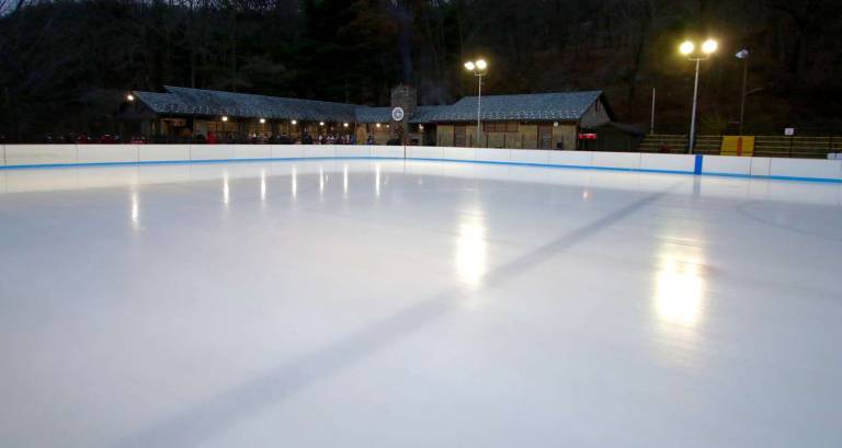 Photos by William Dimmit The ice rink at Bear Mountain State Park, home of The Winter Classic.