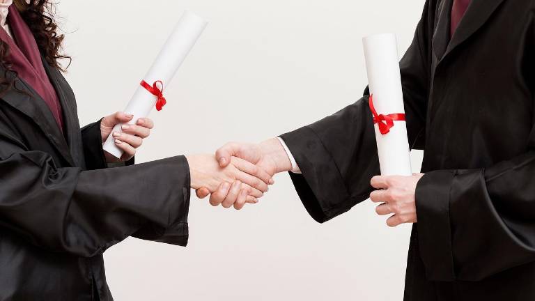 Scholarships for high school seniors