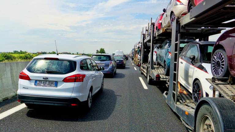 The Town of Woodbury is seeking a traffic study to assess the safety of State Route 32.